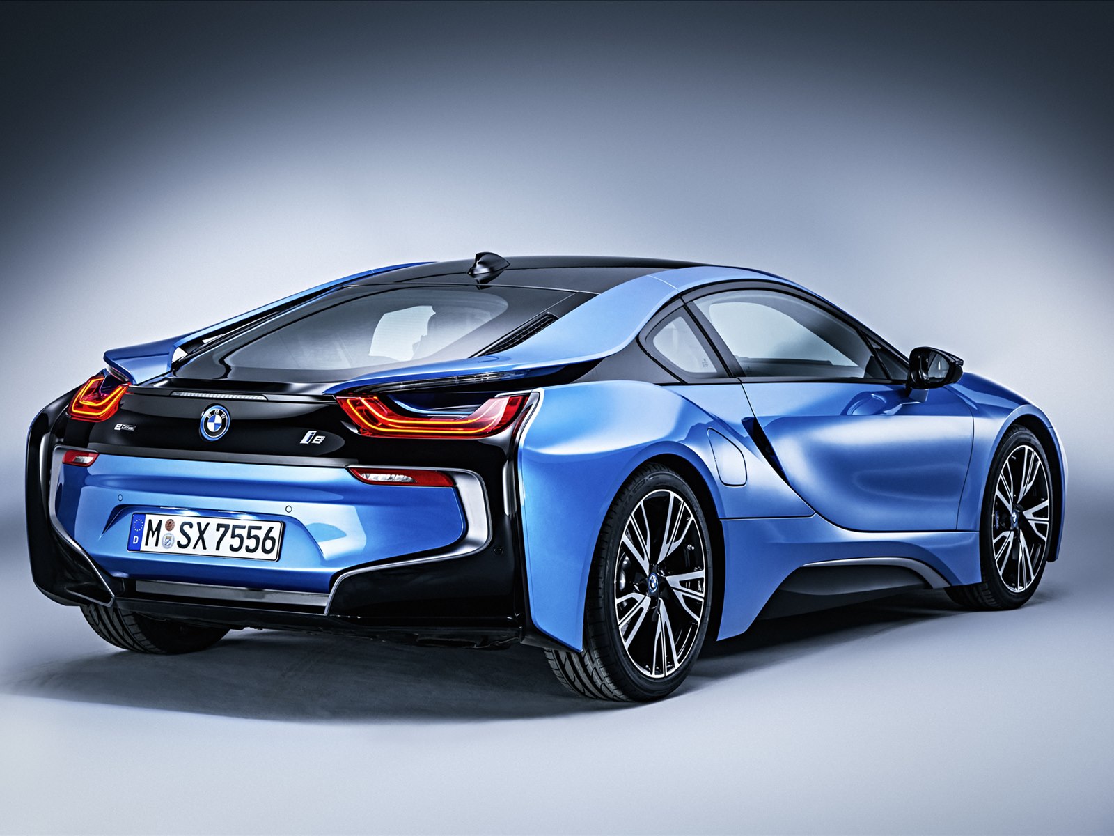 BMW i8 2015