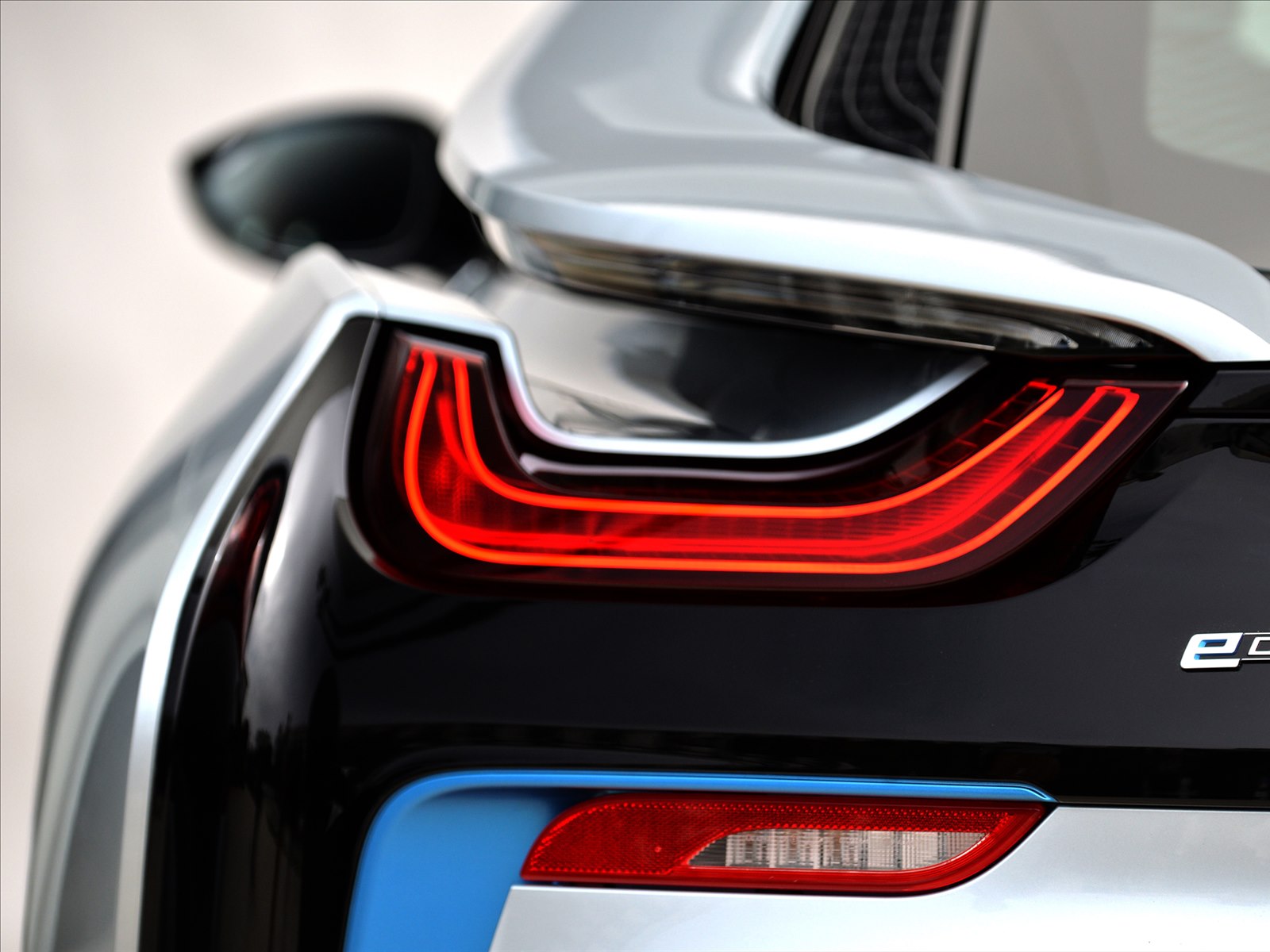 BMW i8 2015