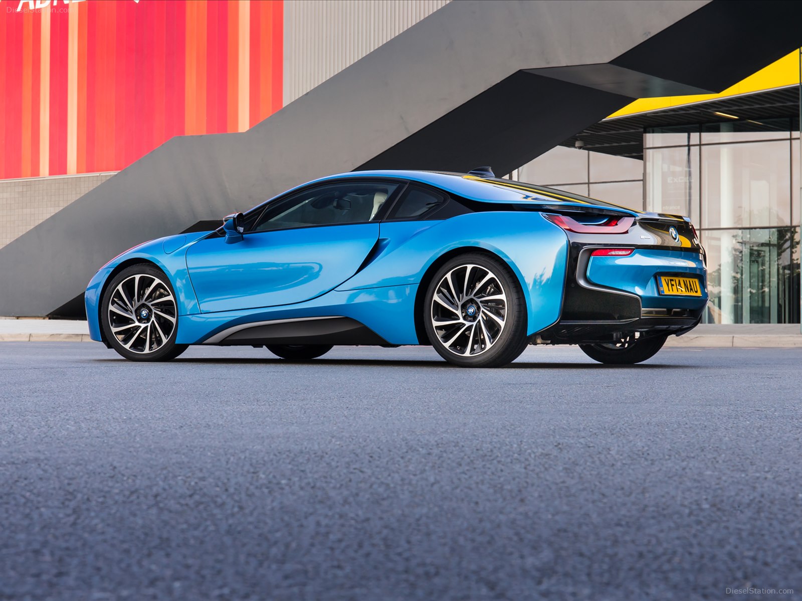 BMW i8 2015