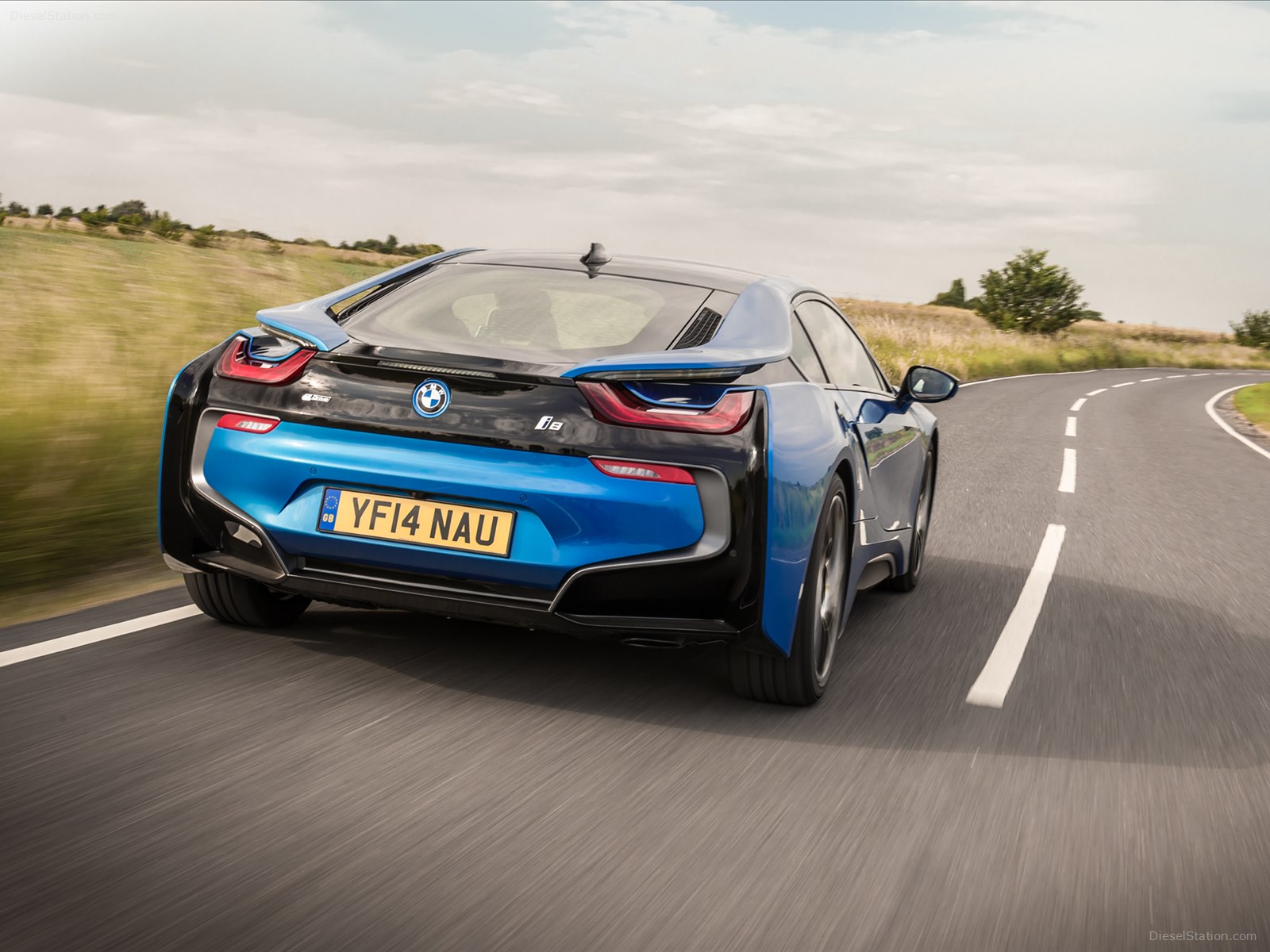 BMW i8 2015