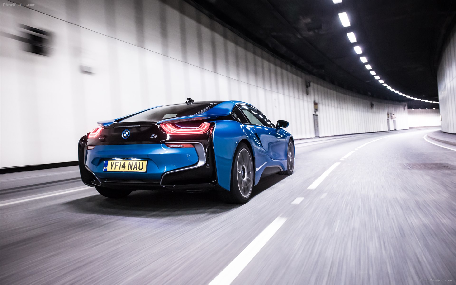 BMW i8 2015