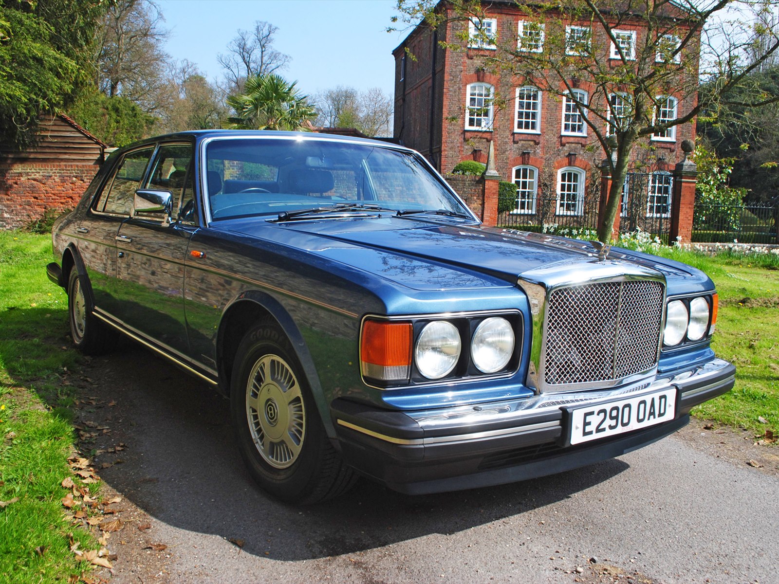 Bentley 8 1987