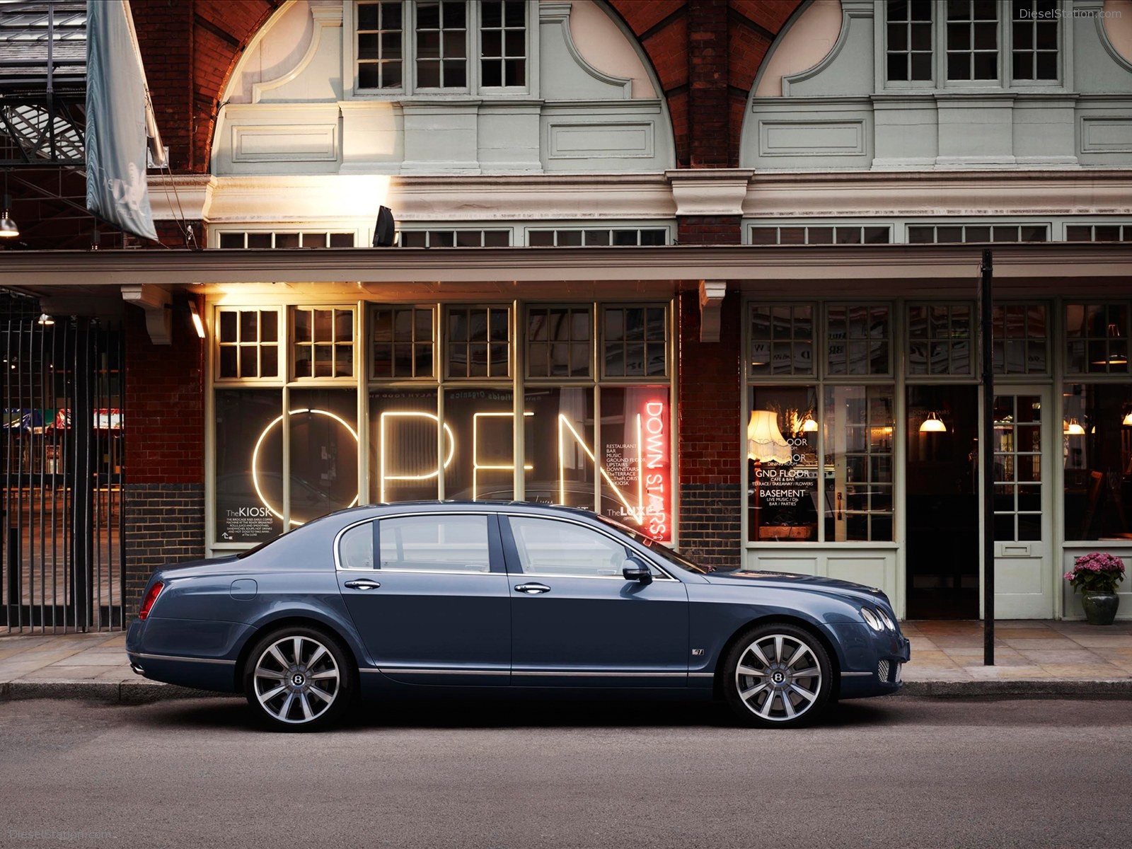 Bentley Continental Flying Spur Series 51 2012 Bentley Continental Flying Spur Series 51 2012