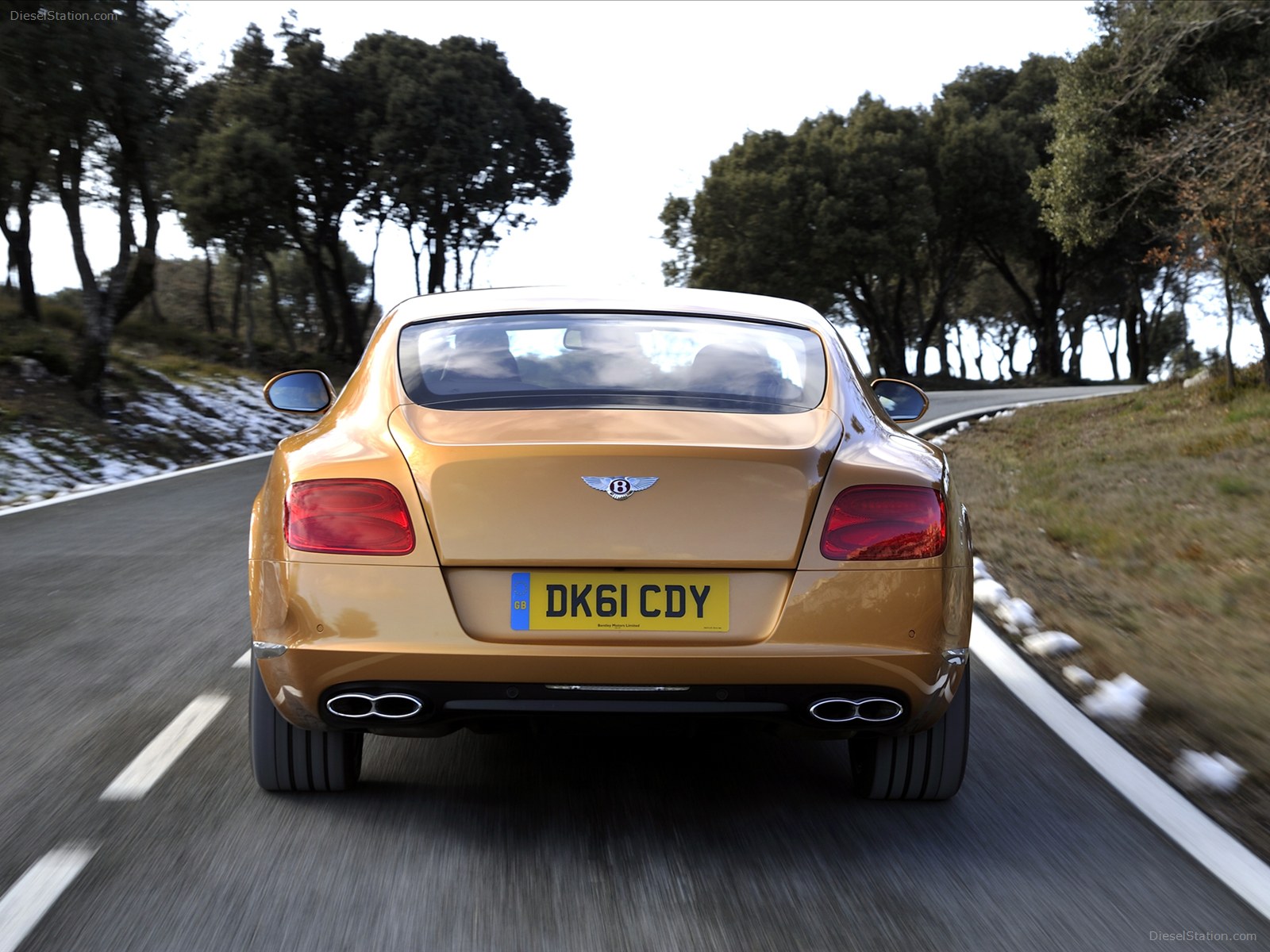 Bentley Continental GT V8 2012