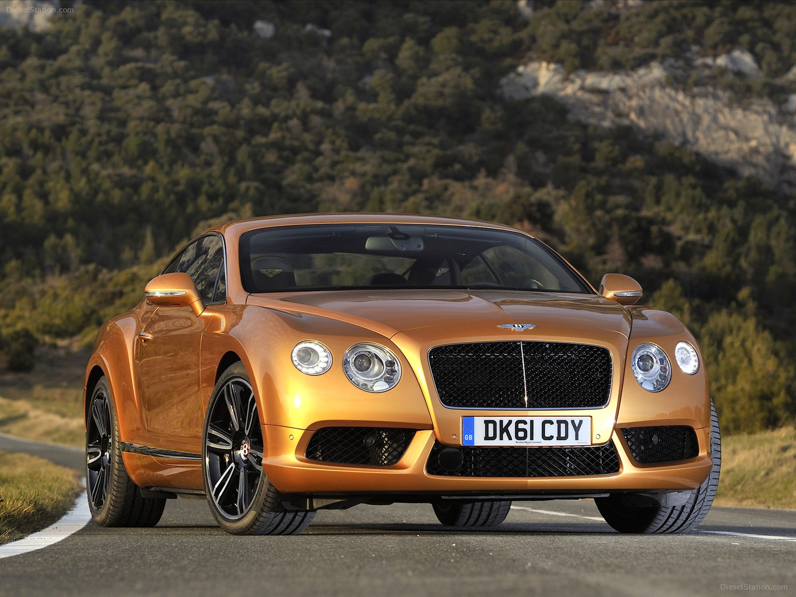 Bentley Continental GT V8 2012