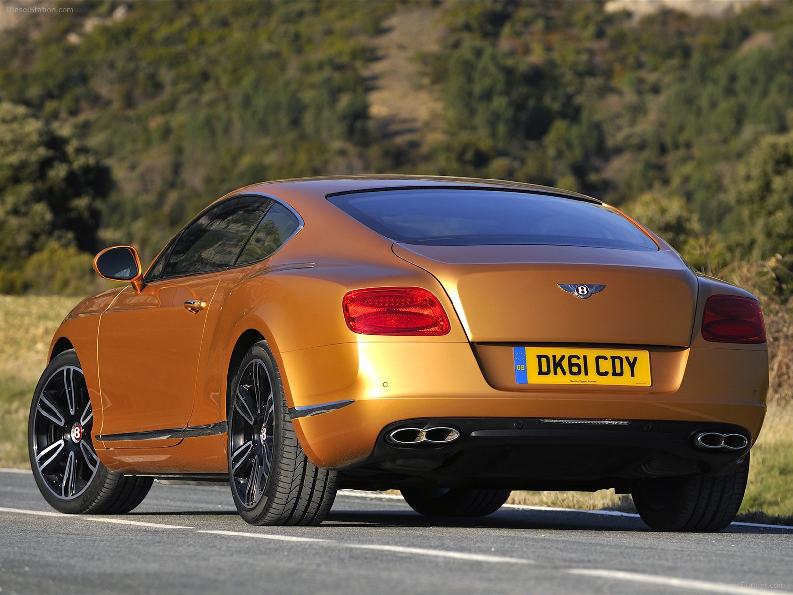 Bentley Continental GT V8 2012