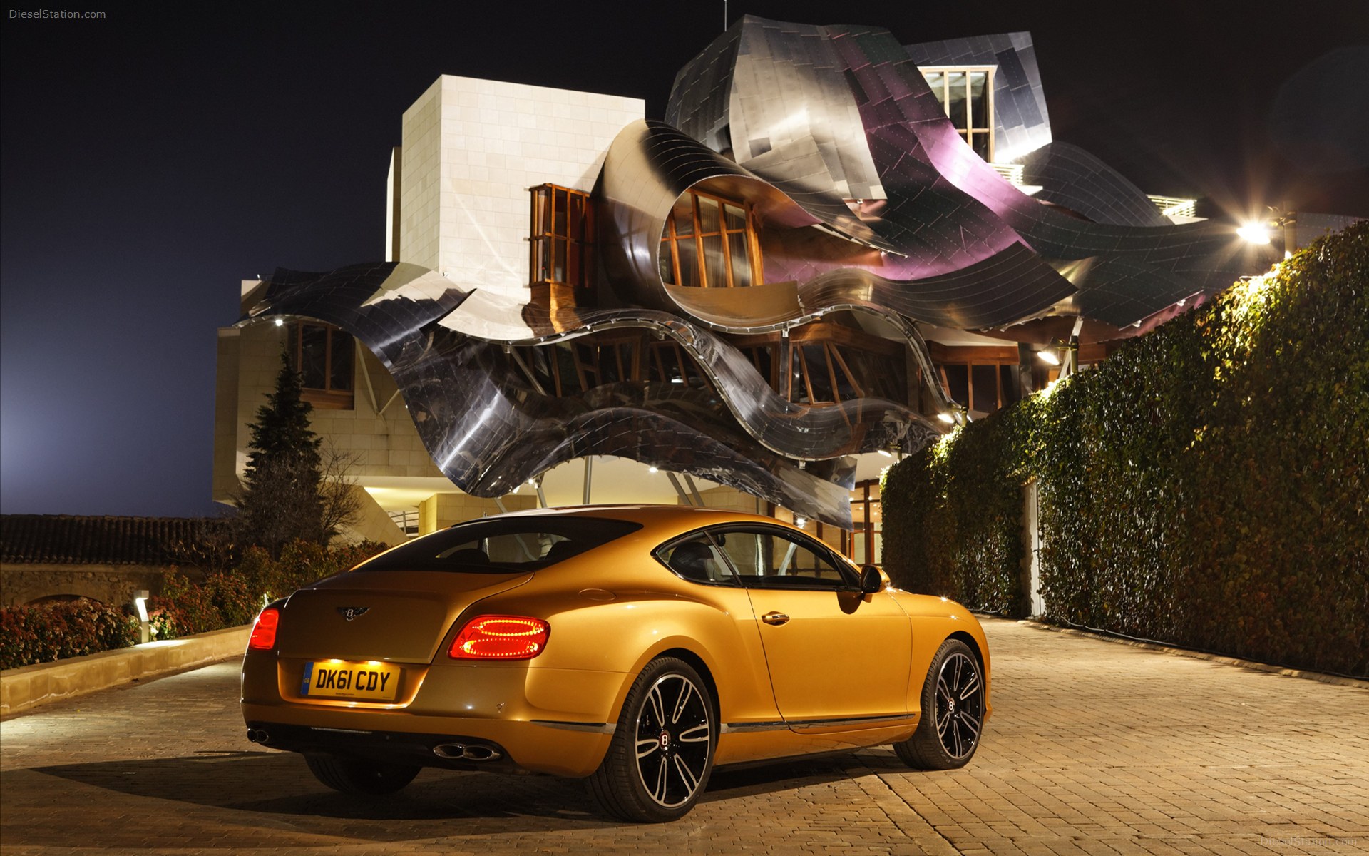 Bentley Continental GT V8 2012