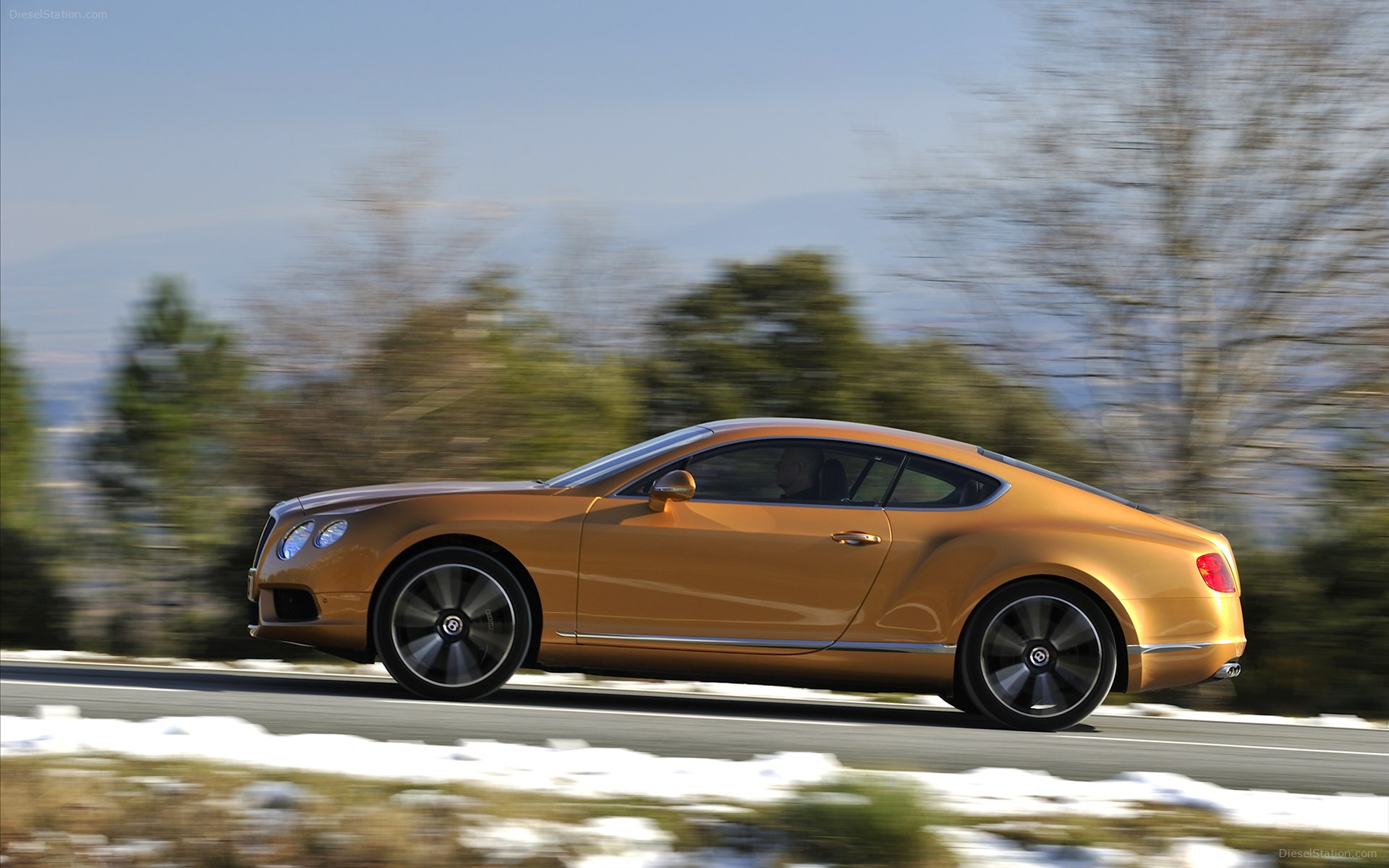 Bentley Continental GT V8 2012