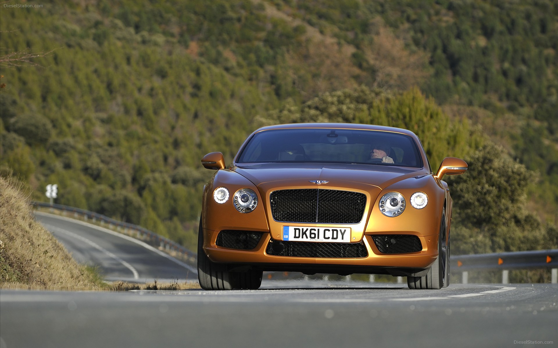 Bentley Continental GT V8 2012