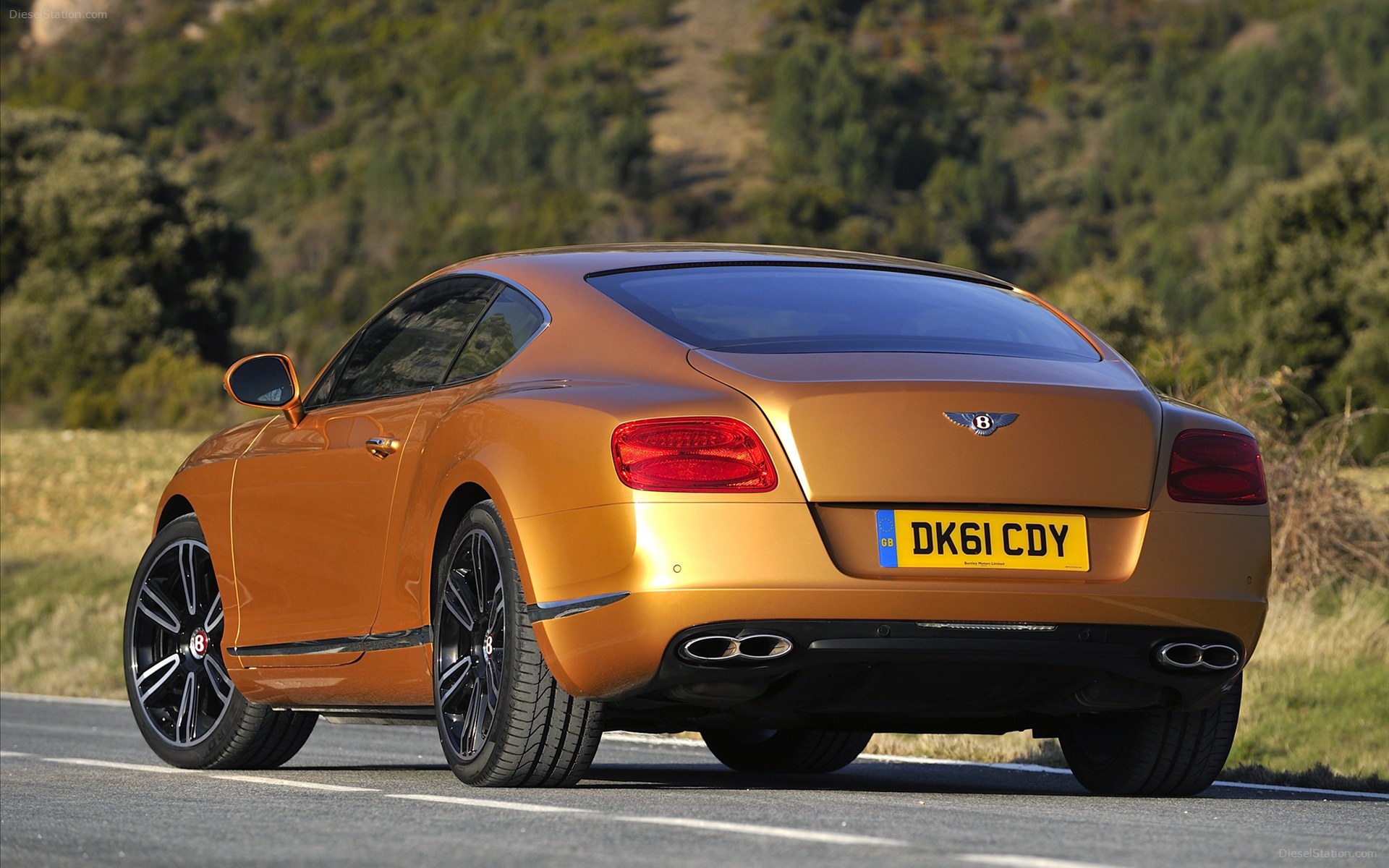 Bentley Continental GT V8 2012