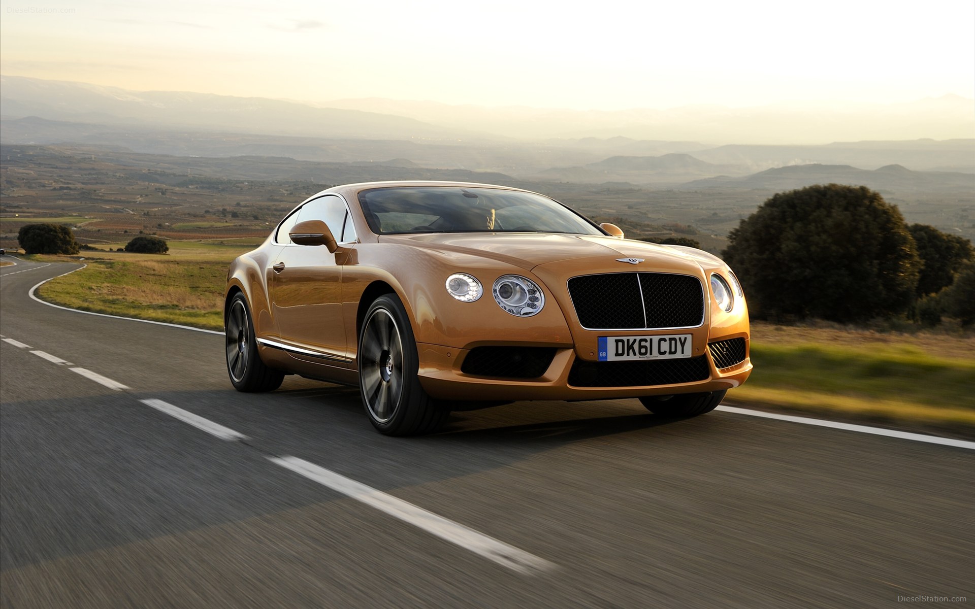 Bentley Continental GT V8 2012