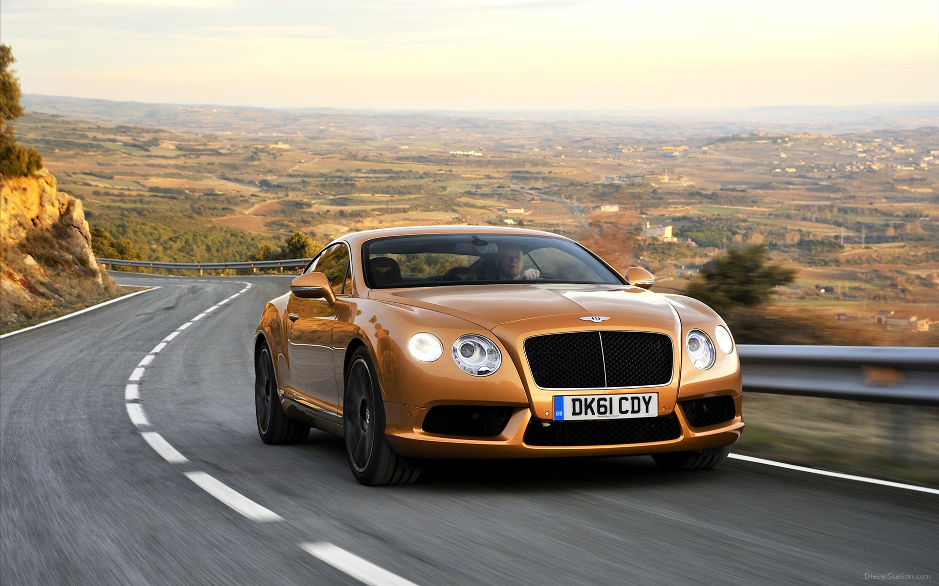 Bentley Continental GT V8 2012