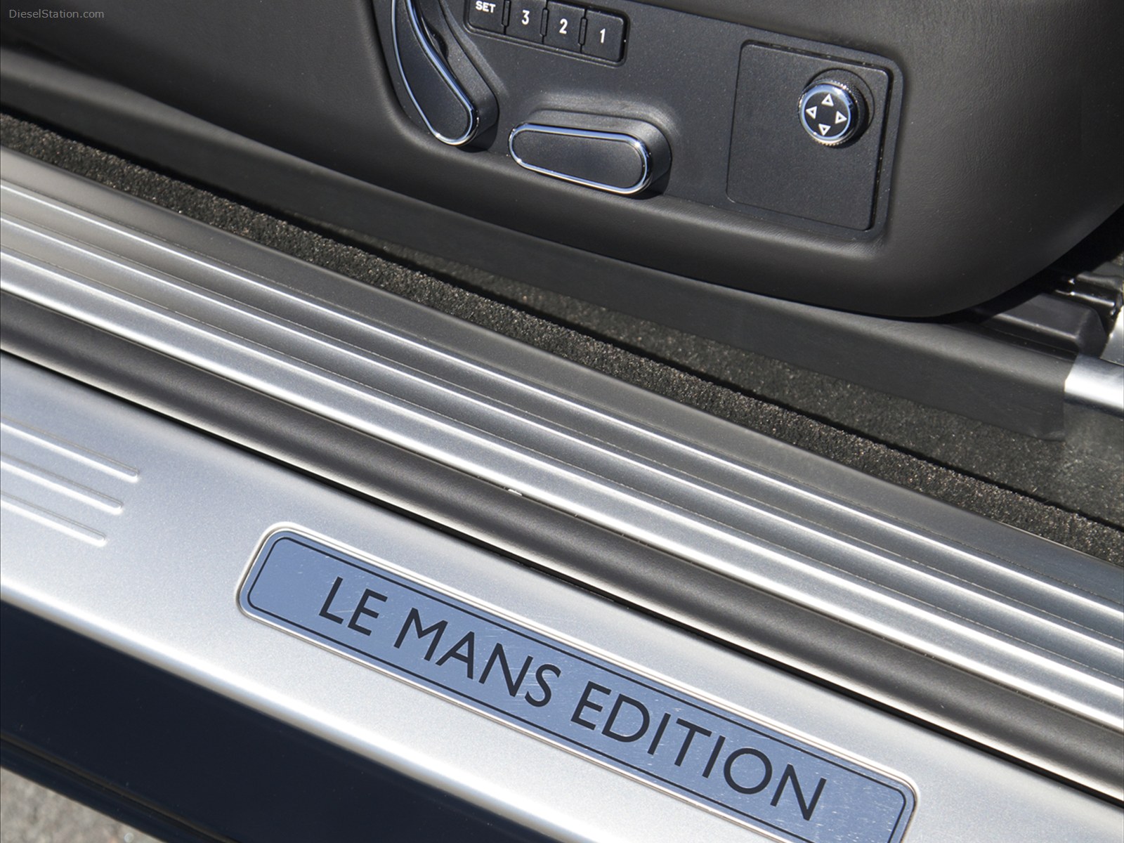 Bentley Continental GT W12 Le Mans Edition 2014 Bentley Continental GT W12 Le Mans Edition 2014