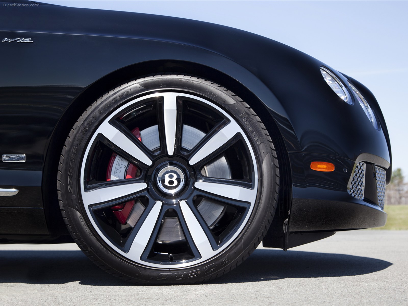 Bentley Continental GT W12 Le Mans Edition 2014 Bentley Continental GT W12 Le Mans Edition 2014