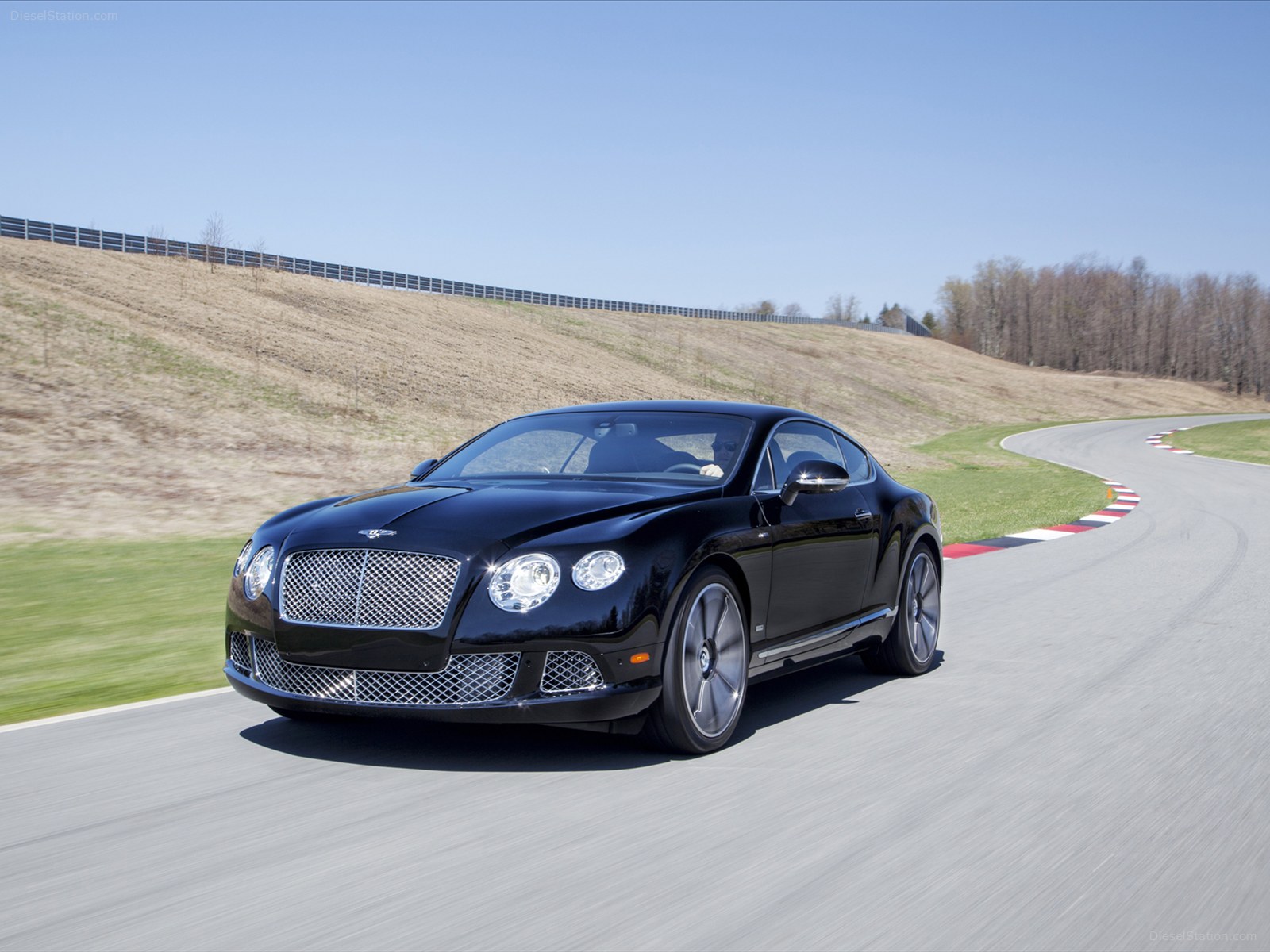 Bentley Continental GT W12 Le Mans Edition 2014 Bentley Continental GT W12 Le Mans Edition 2014