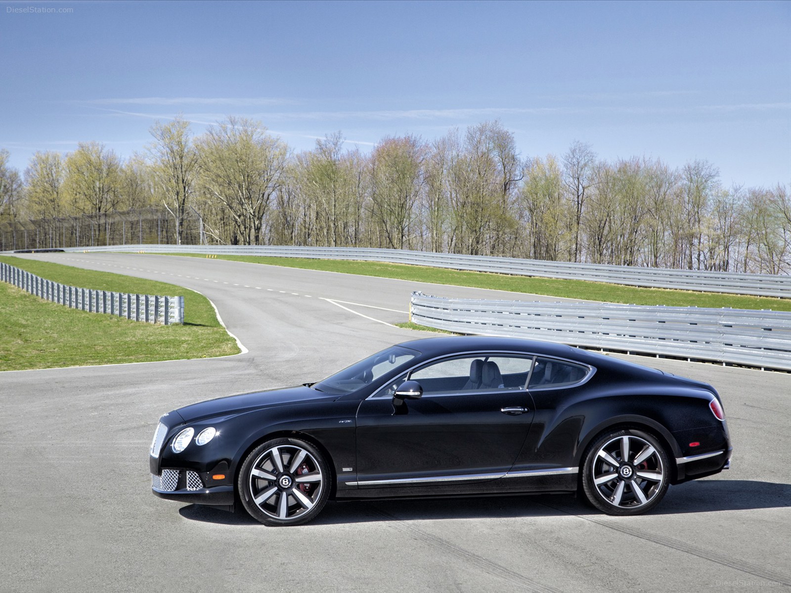 Bentley Continental GT W12 Le Mans Edition 2014 Bentley Continental GT W12 Le Mans Edition 2014