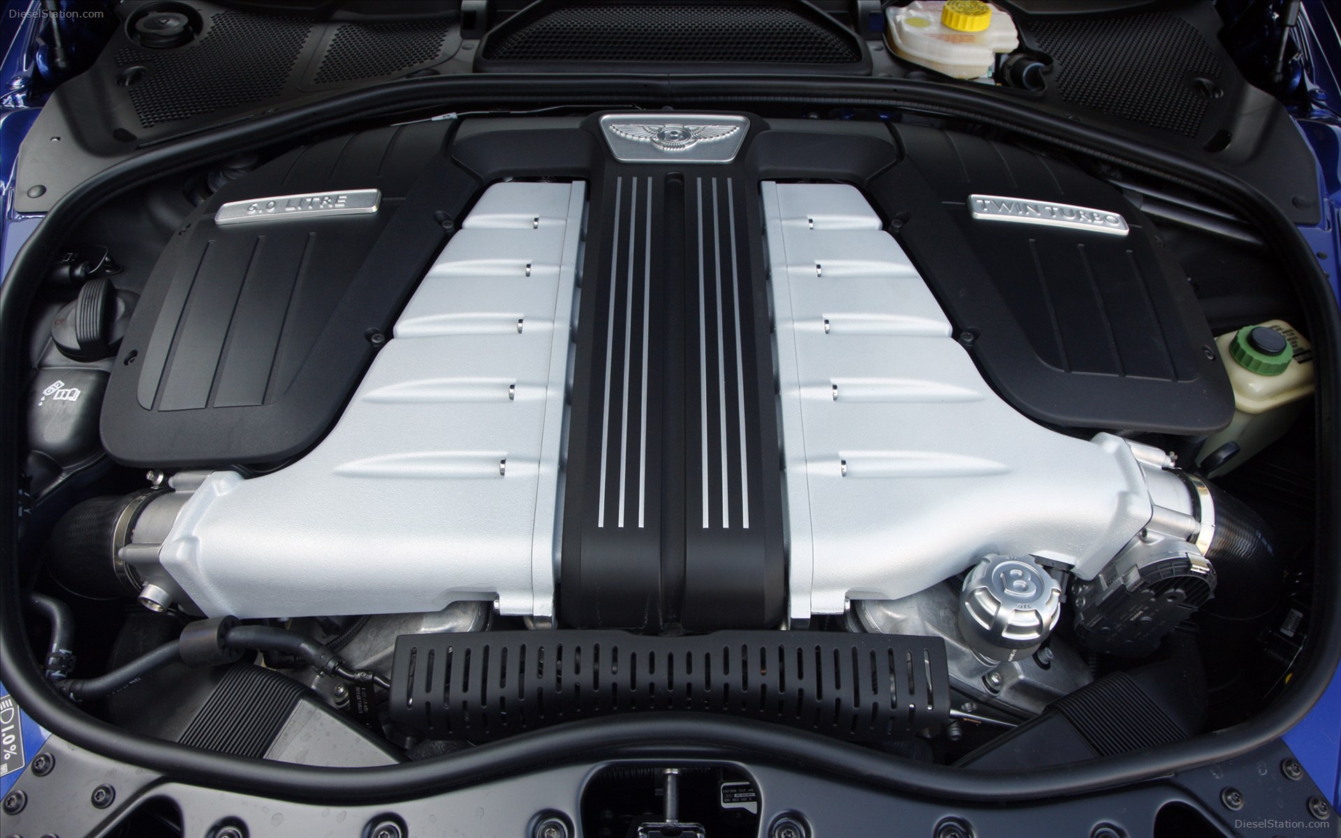 Bentley Continental GTC W12 2012