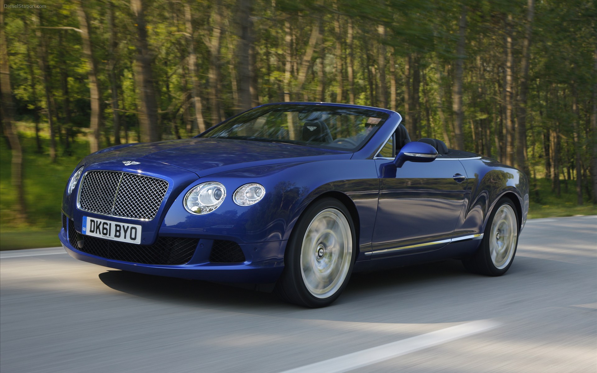 Bentley Continental GTC W12 2012