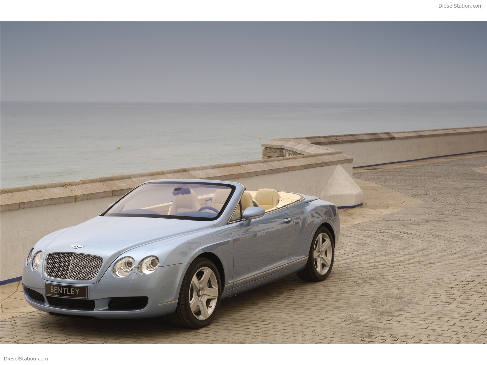 Bentley Continental GTC