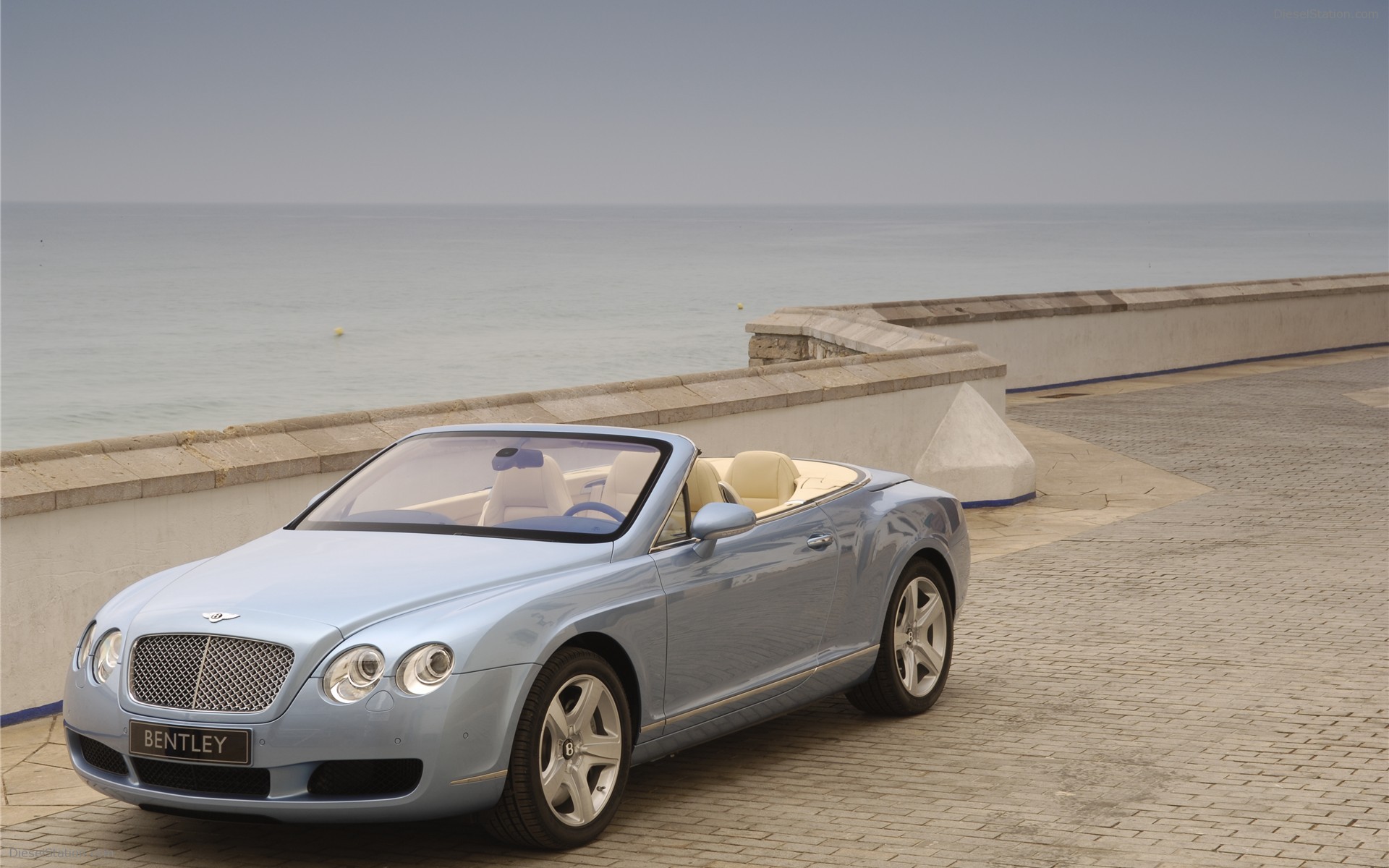 Bentley Continental GTC