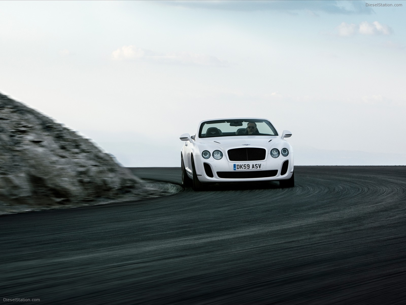 Bentley Continental Supersports Convertible 2011 Bentley Continental Supersports Convertible 2011