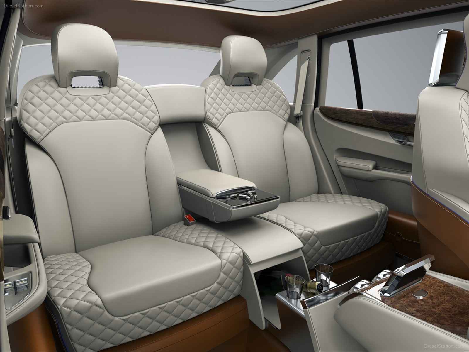 Bentley EXP 9 F SUV Concept