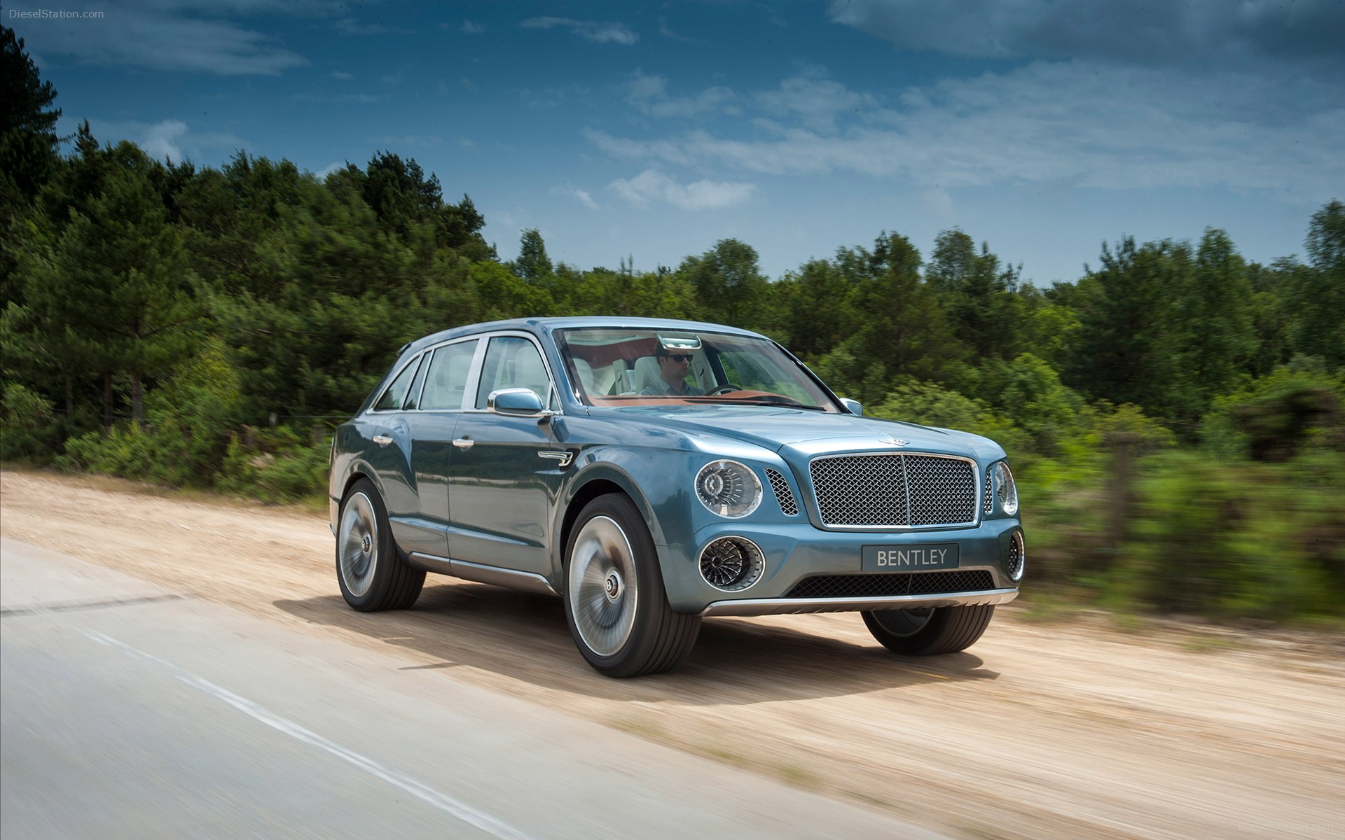 Bentley EXP 9 F SUV Concept