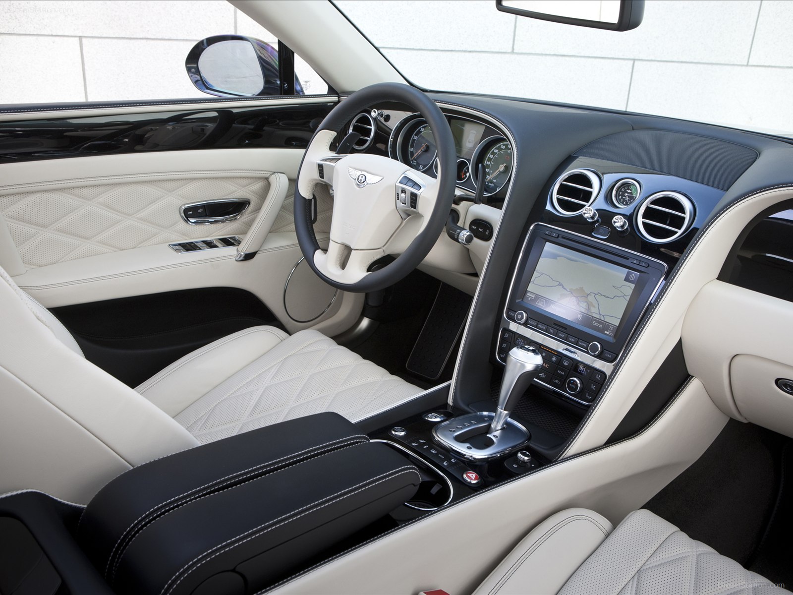 Bentley Flying Spur 2014