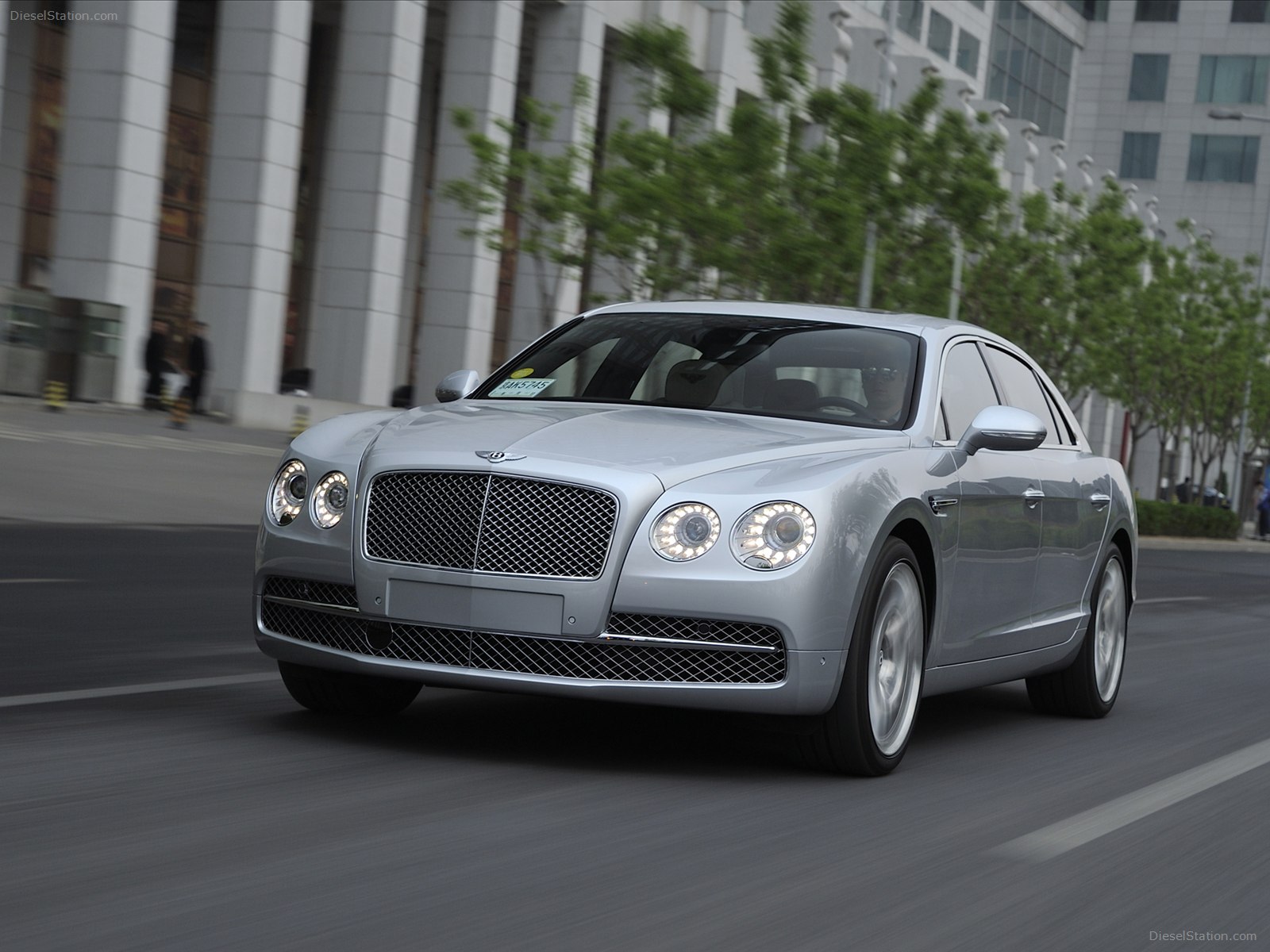 Bentley Flying Spur 2014