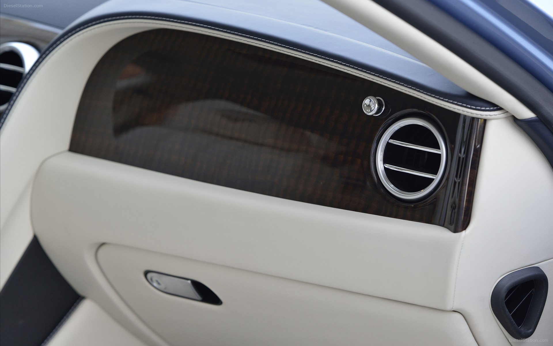 Bentley Flying Spur 2014