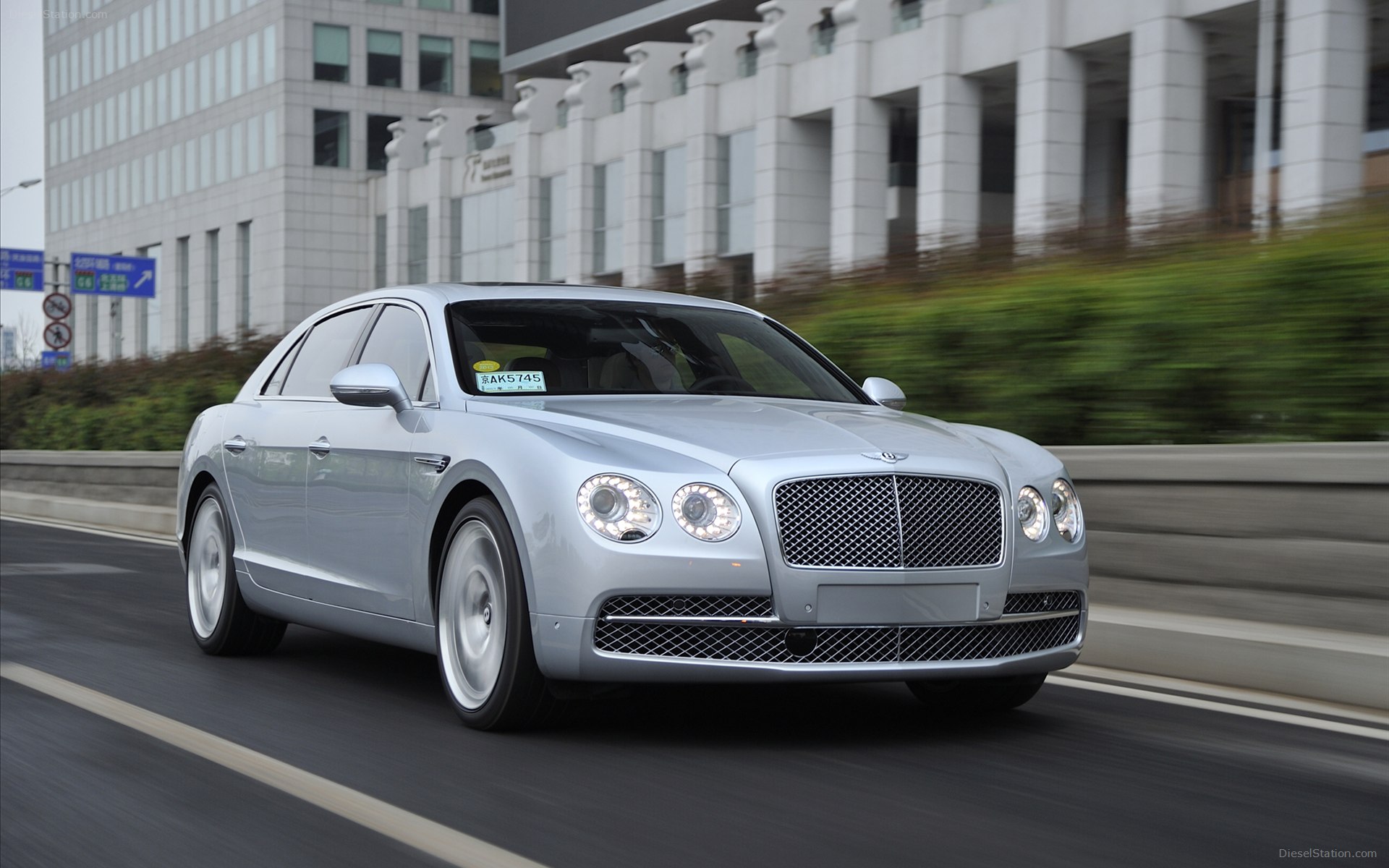Bentley Flying Spur 2014