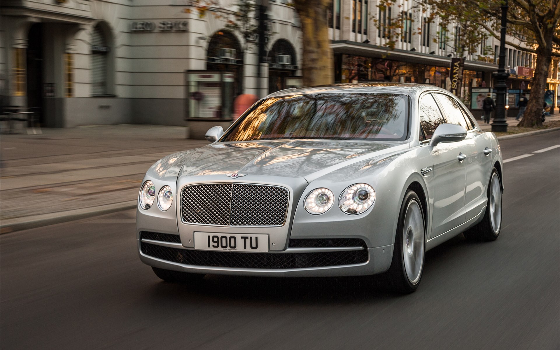 Bentley Flying Spur V8 2015