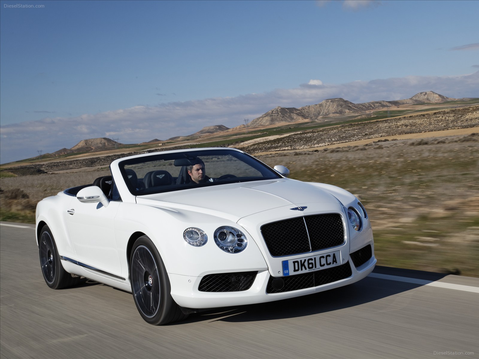 Bentley Continental GTC V8 2012