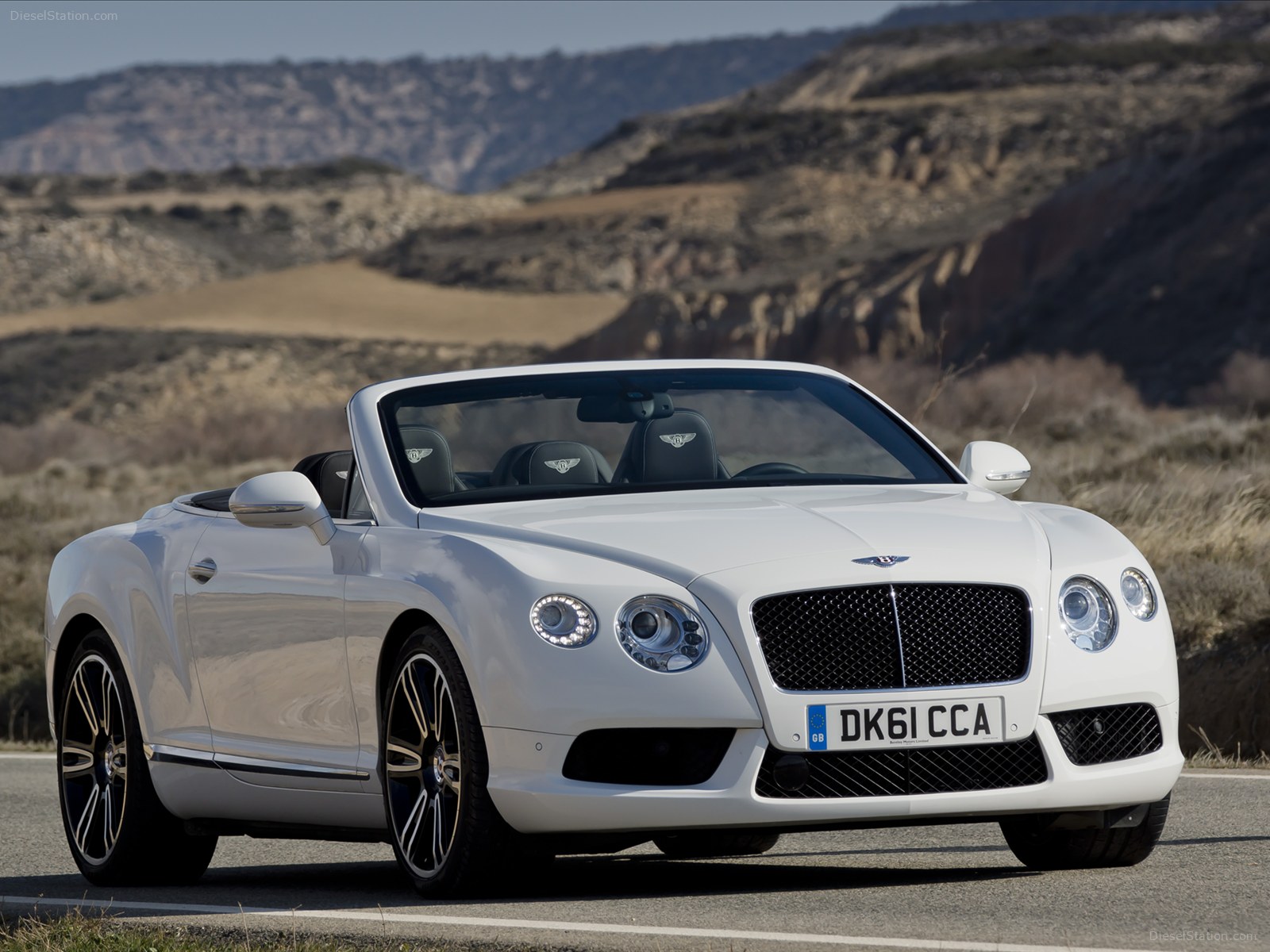 Bentley Continental GTC V8 2012