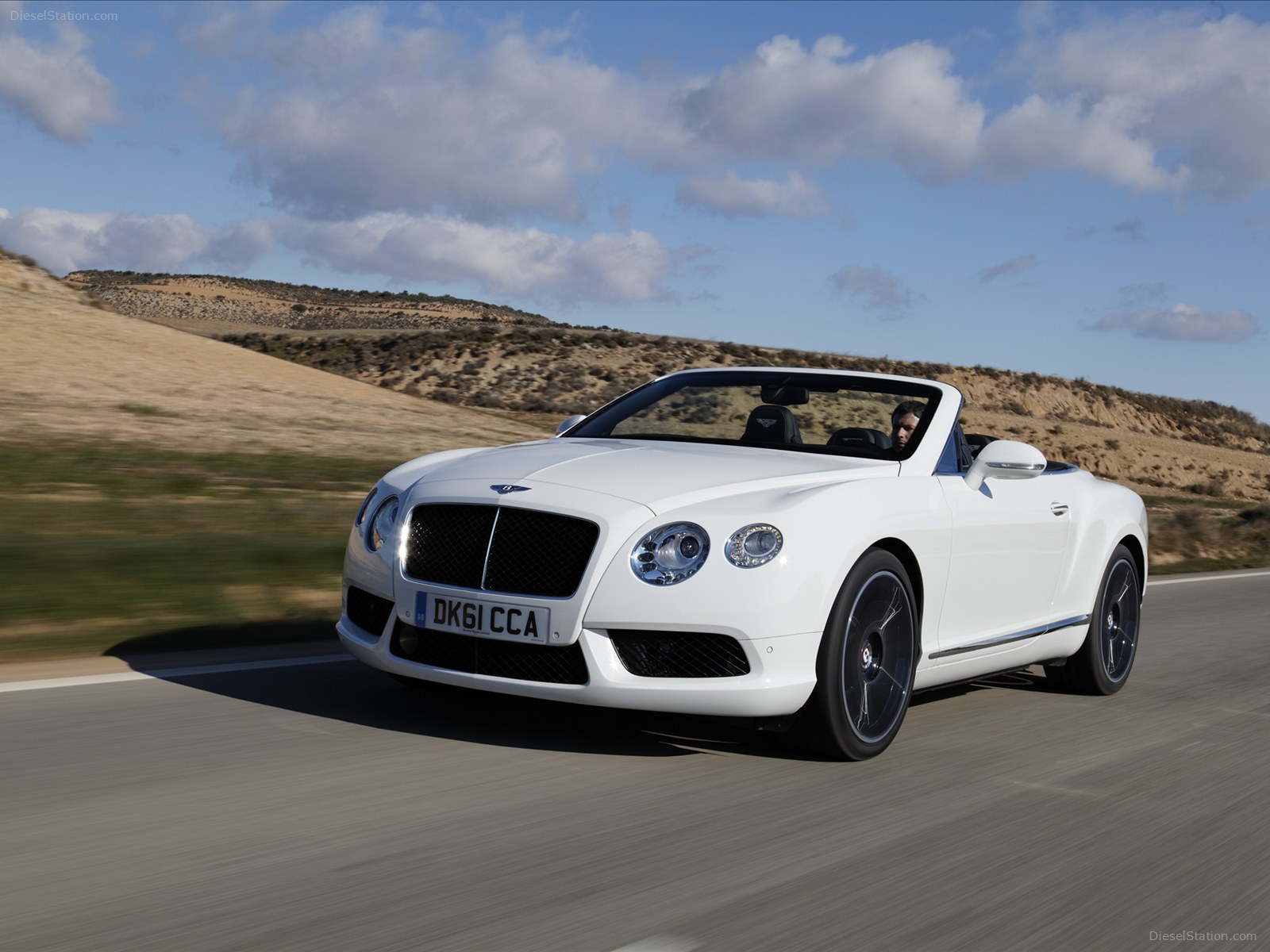 Bentley Continental GTC V8 2012