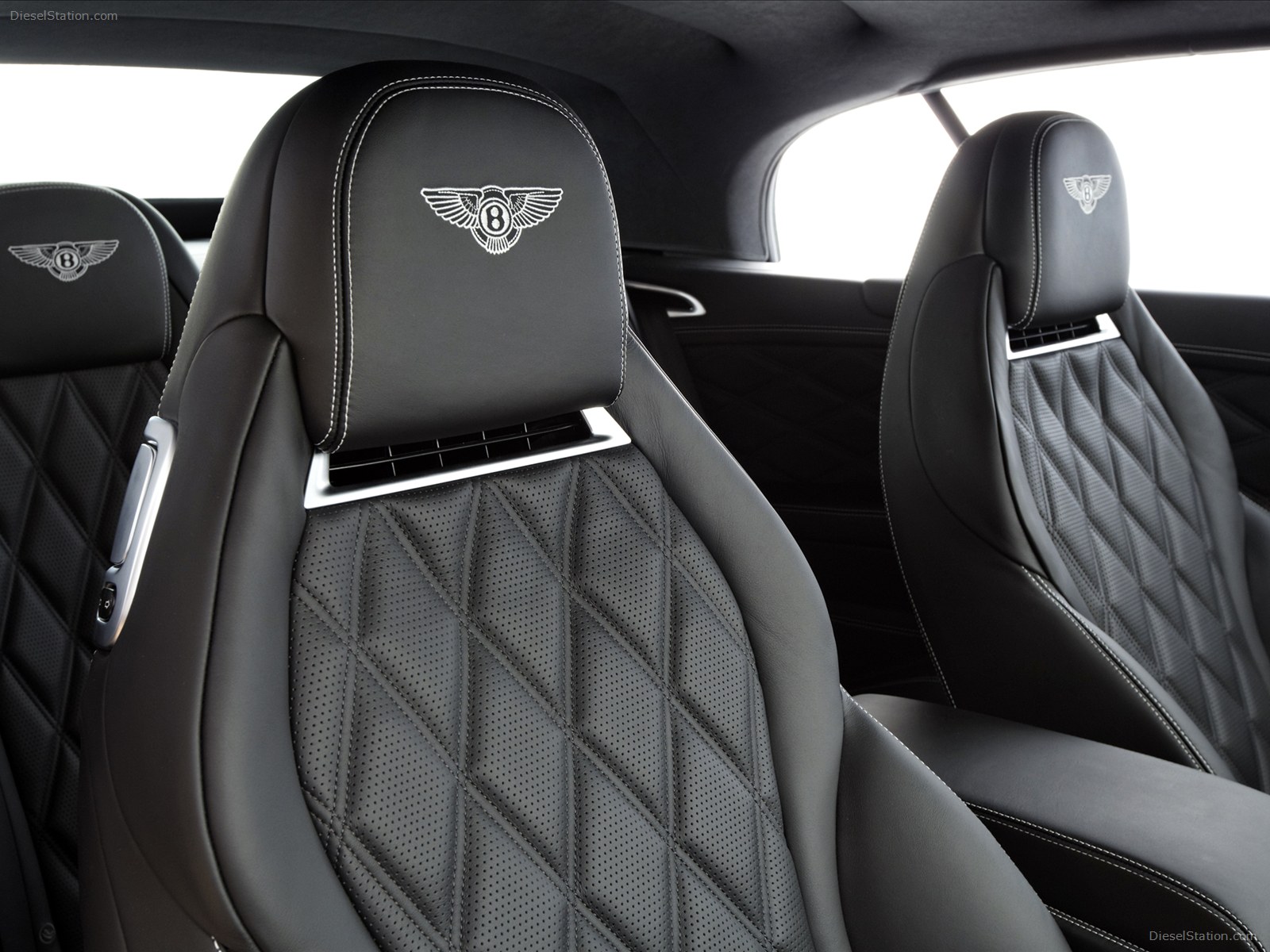 Bentley Continental GTC V8 2012