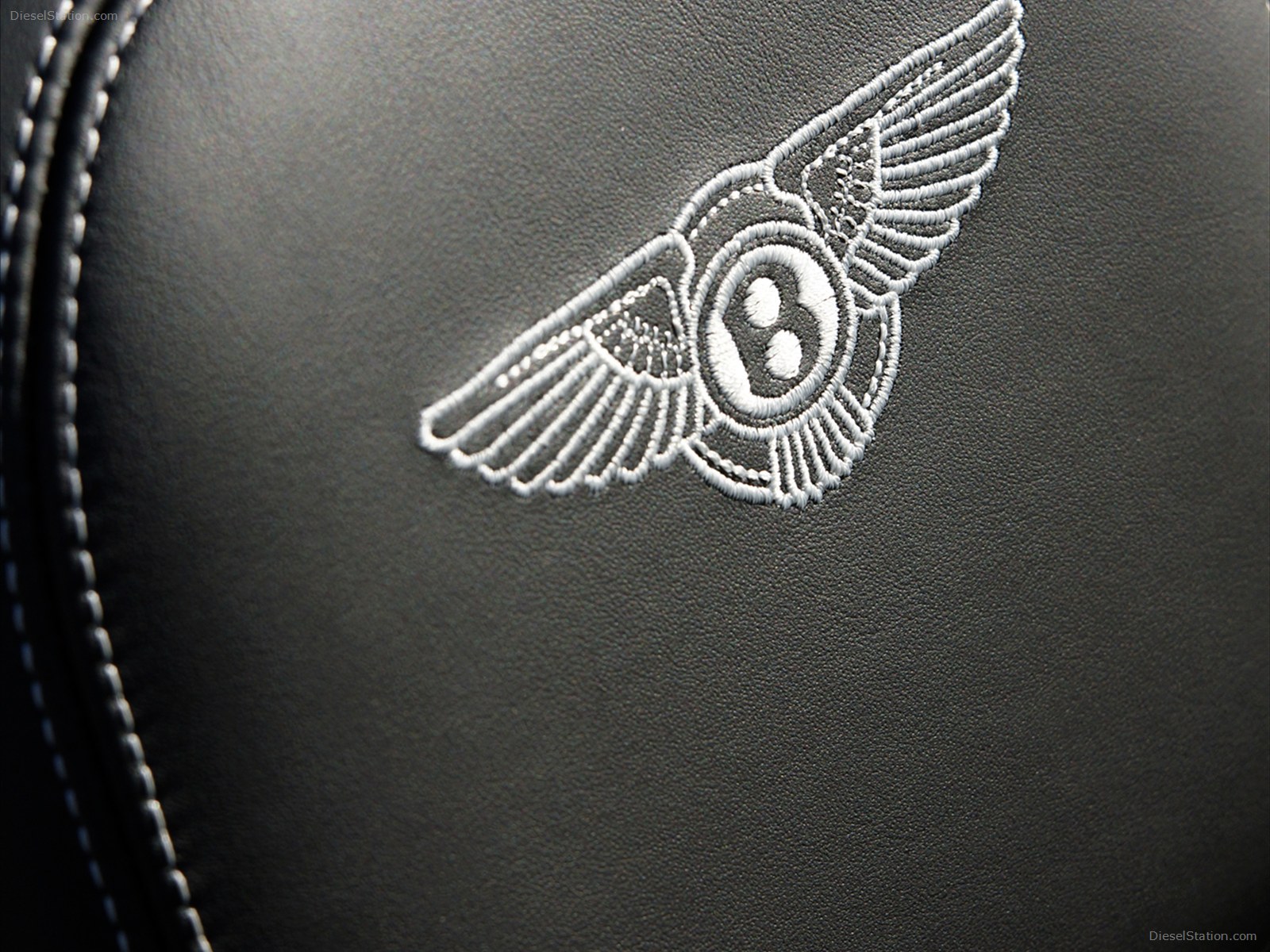 Bentley Continental GTC V8 2012
