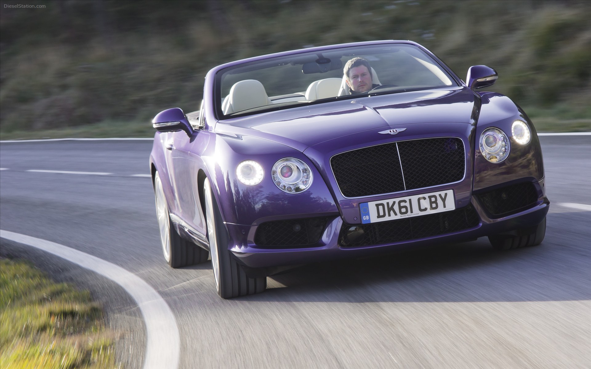 Bentley Continental GTC V8 2012