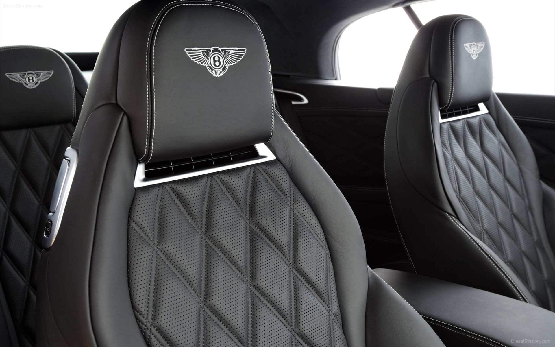 Bentley Continental GTC V8 2012