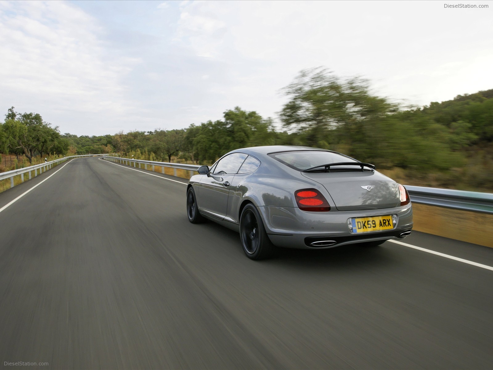 More Pics : 2010 Bentley Continental Supersports More Pics : 2010 Bentley Continental Supersports