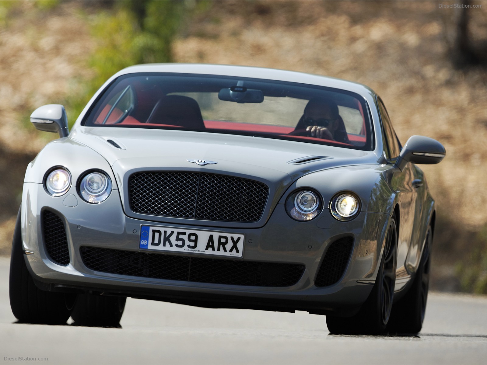 More Pics : 2010 Bentley Continental Supersports