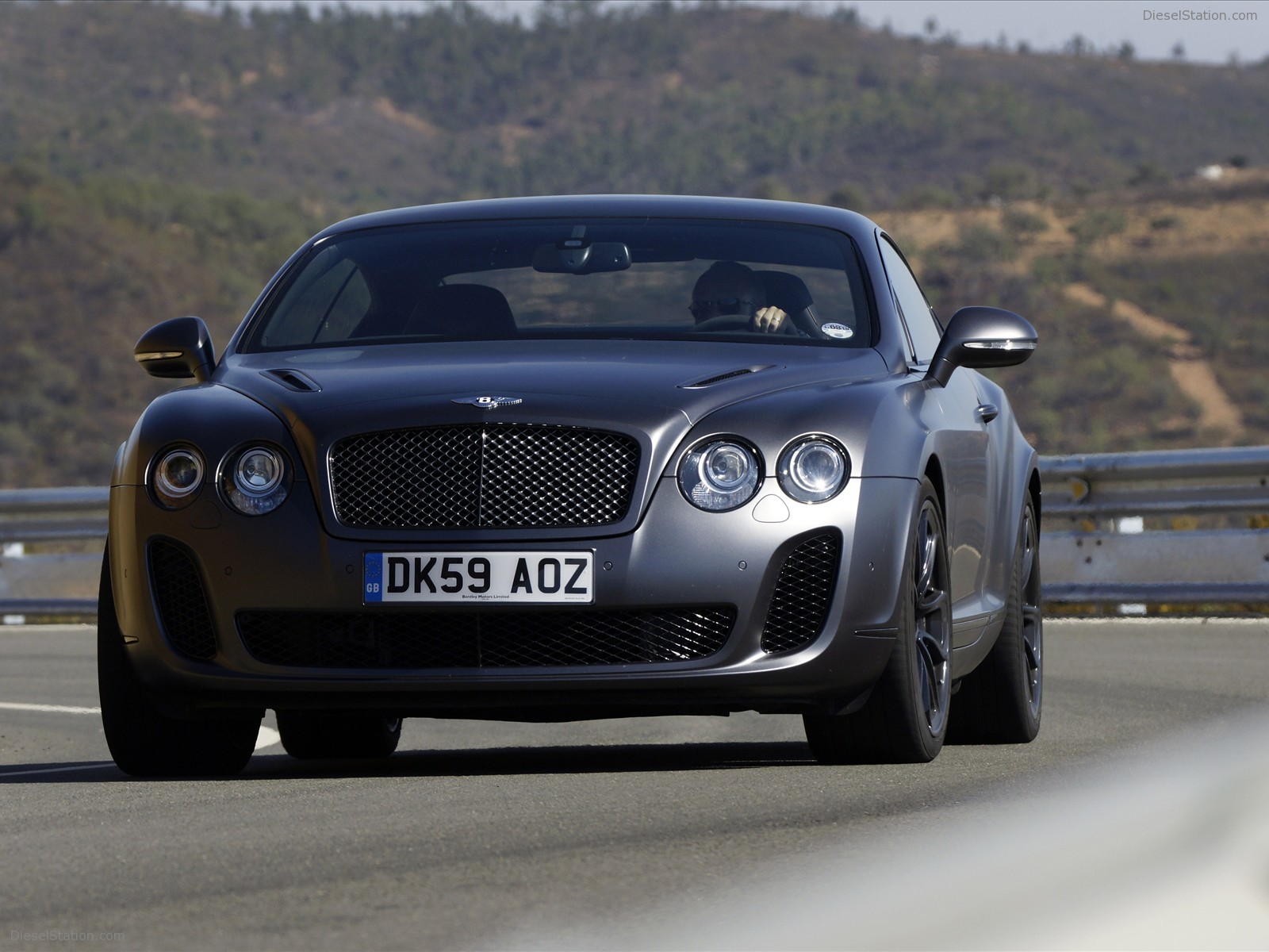 More Pics : 2010 Bentley Continental Supersports More Pics : 2010 Bentley Continental Supersports