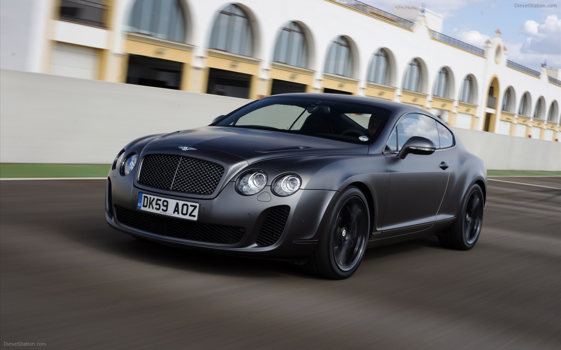 More Pics : 2010 Bentley Continental Supersports More Pics : 2010 Bentley Continental Supersports