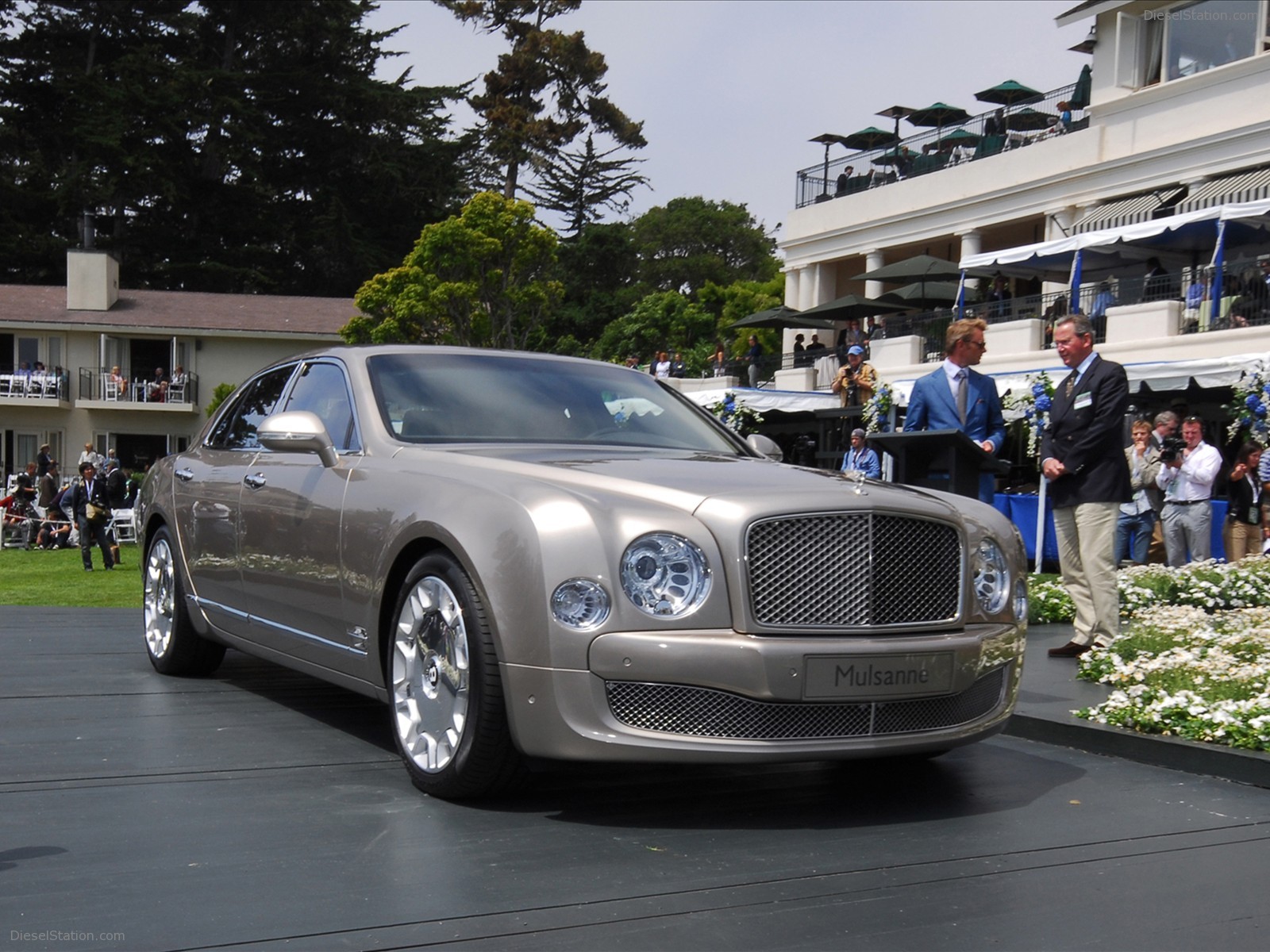 Bentley Mulsanne debuts at Frankfurt