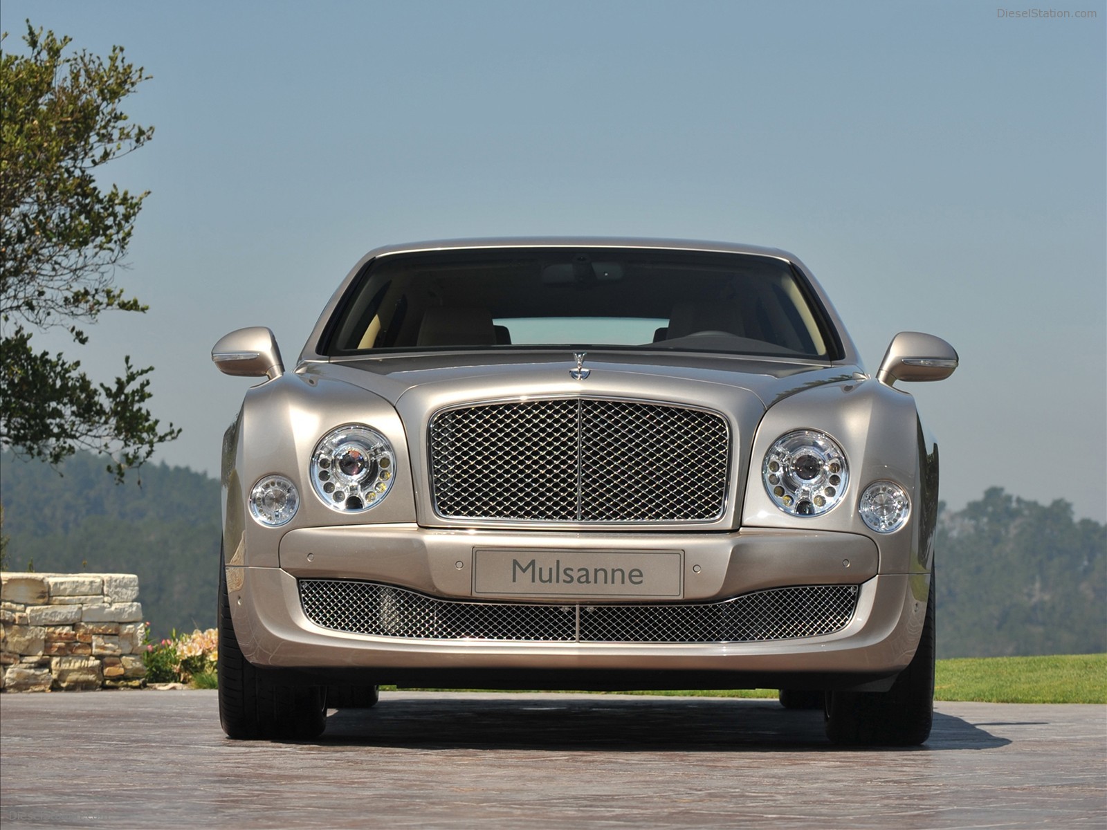 Bentley Mulsanne debuts at Frankfurt