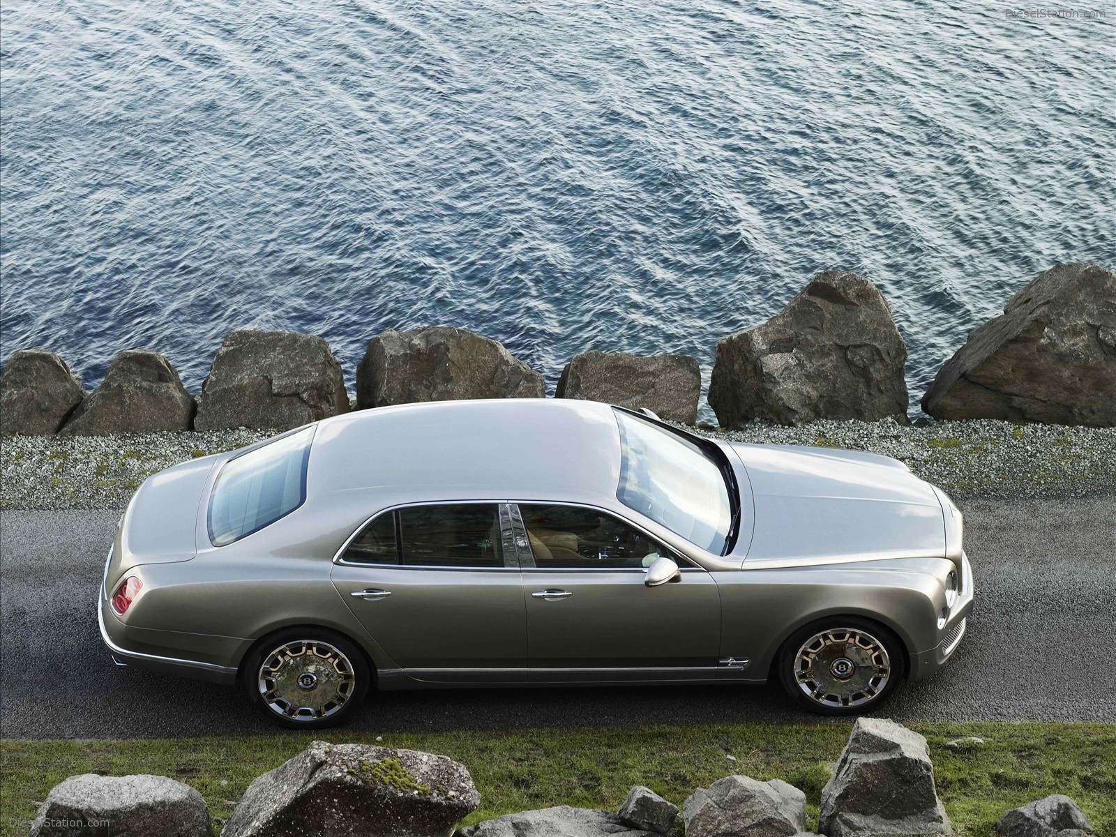 Bentley Mulsanne debuts at Frankfurt