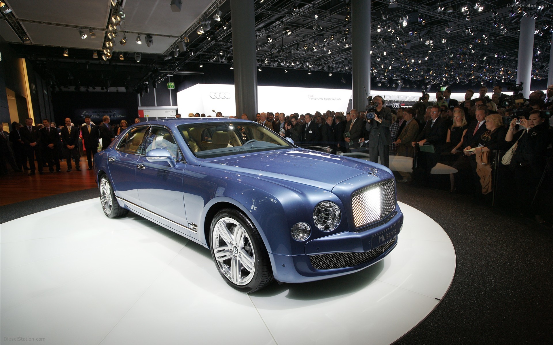 Bentley Mulsanne debuts at Frankfurt