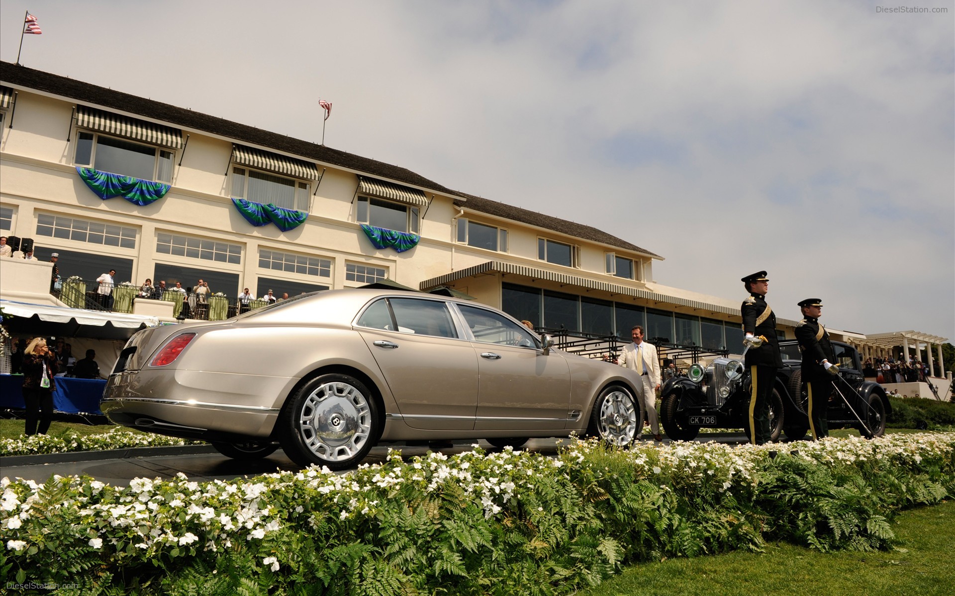 Bentley Mulsanne debuts at Frankfurt