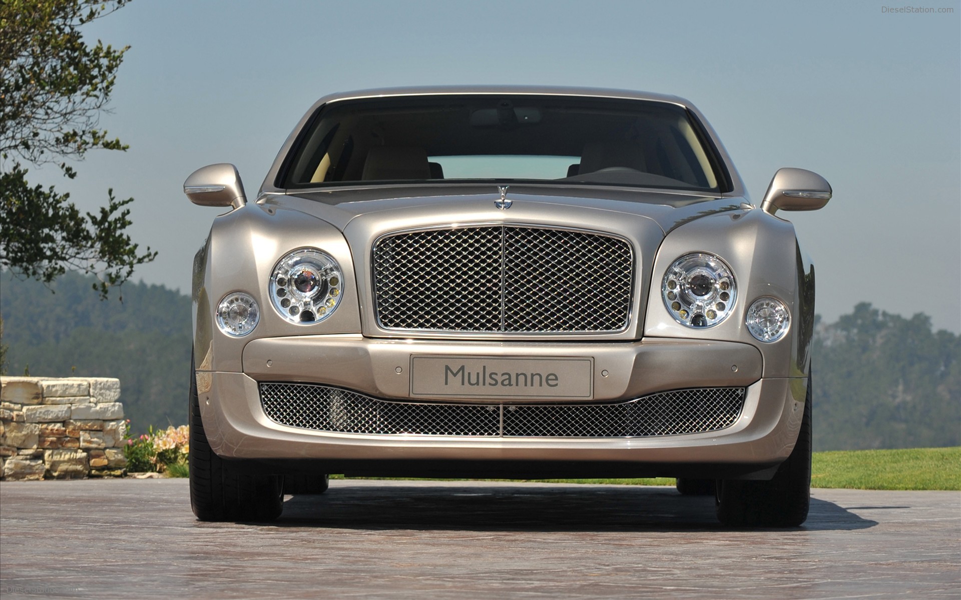 Bentley Mulsanne debuts at Frankfurt