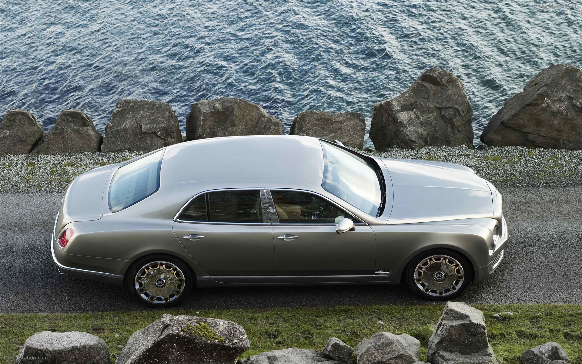 Bentley Mulsanne debuts at Frankfurt